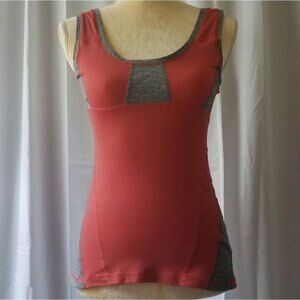 Lululemon run recharge tank
